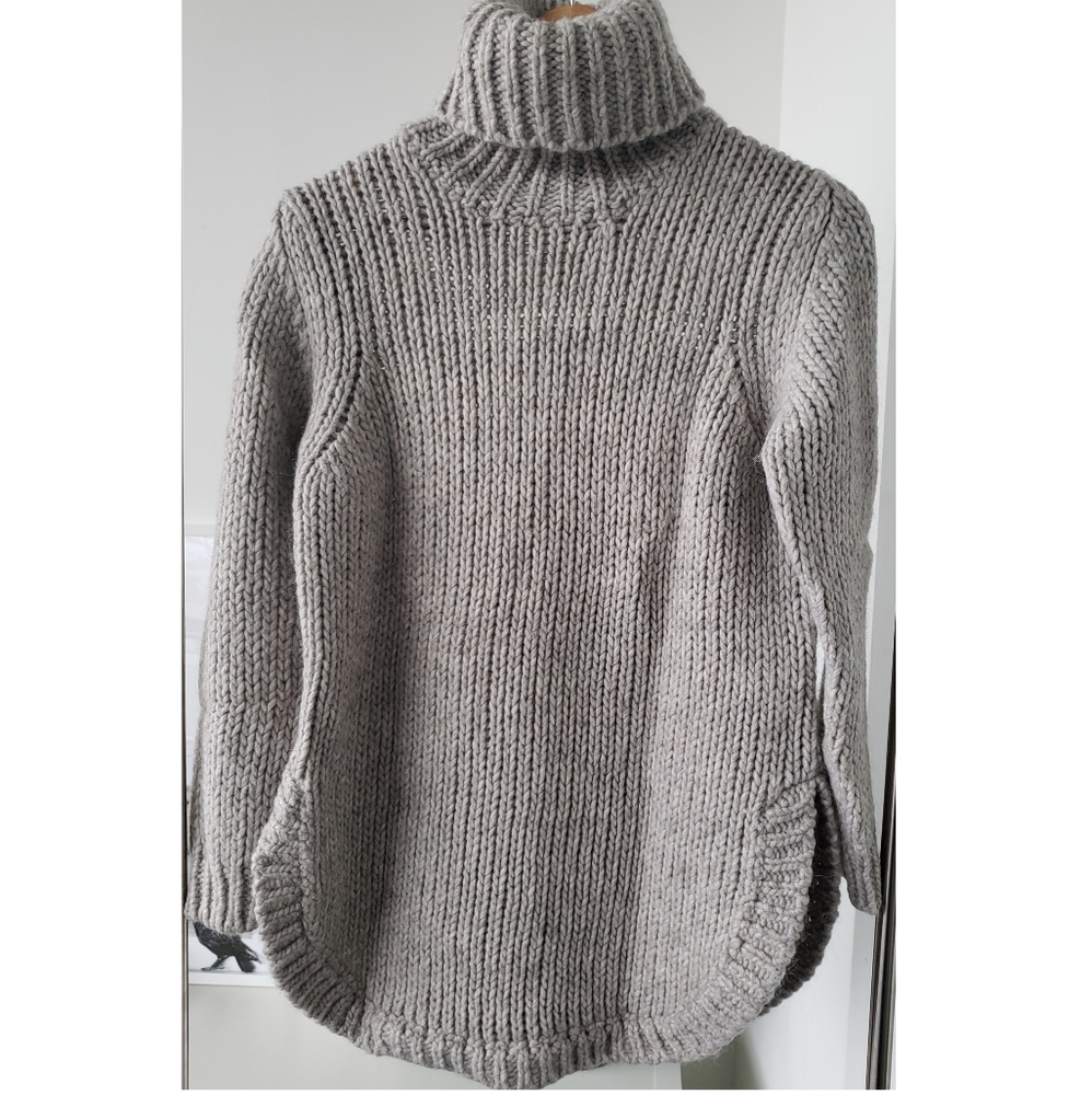 Minimum Thick Knit Sweater